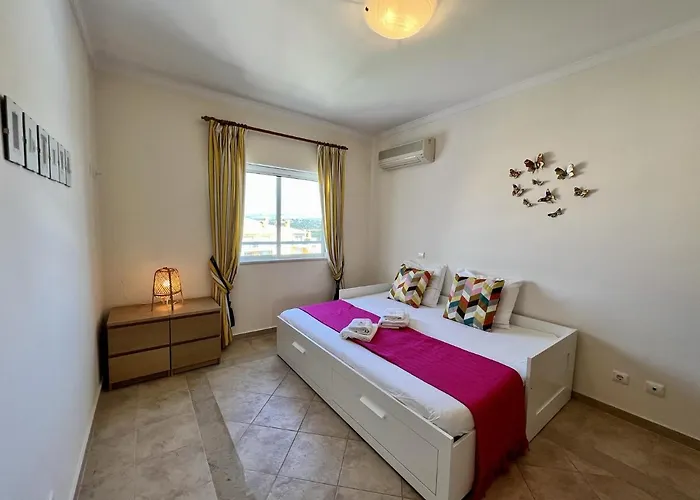 Valley 1 With Pool By Homing