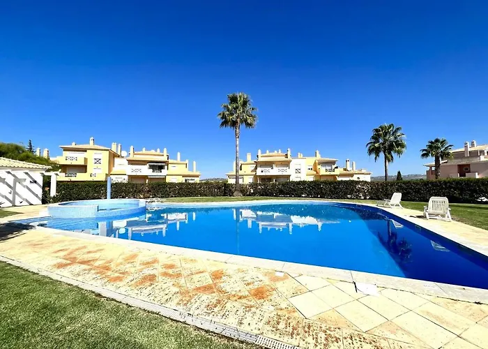 Valley 1 With Pool By Homing *